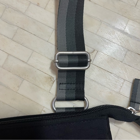 Baggallini Black and Gray Crossbody Bag - Picture 5 of 10